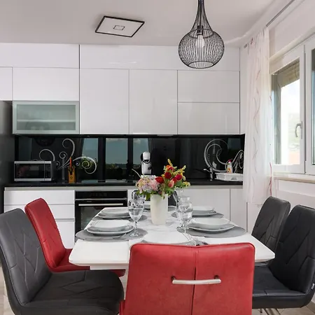 Apartman Sunset Coral - With Pool *