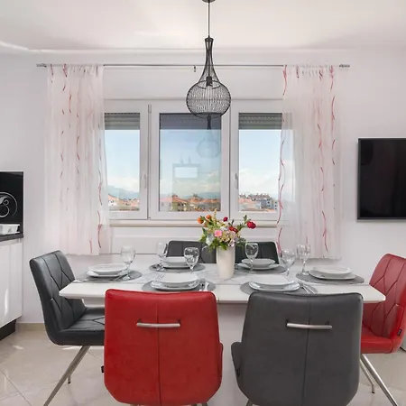 Daire Sunset Coral - With Pool Trogir